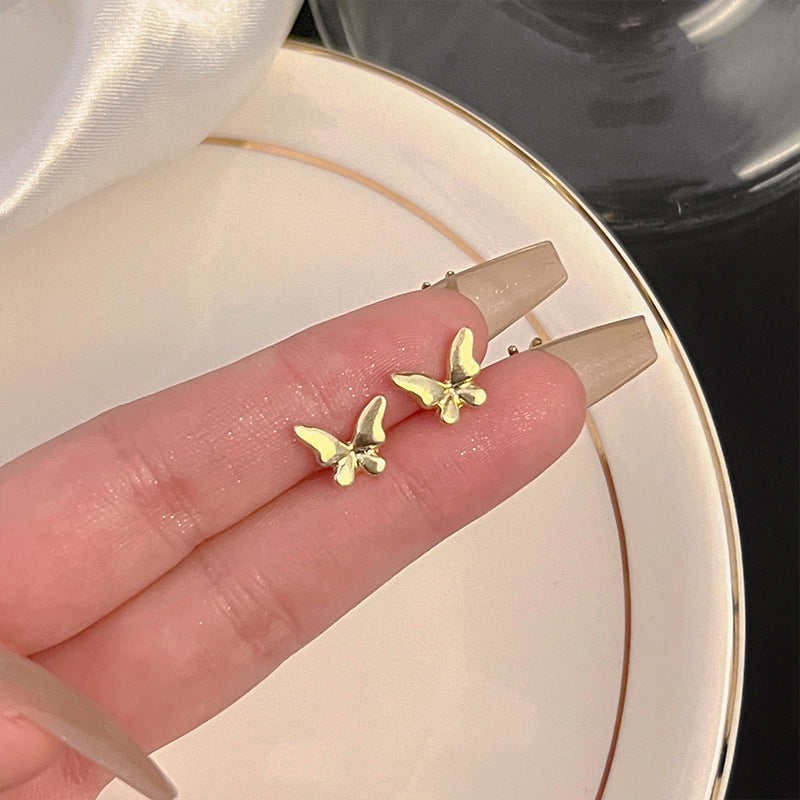 Ins Trendy Small Heart Gold Plated Earrings Minimalist Niche Ladies Ear Studs Vera Lux