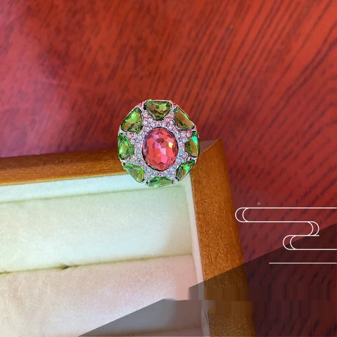 Women's Fashion Oval Colored Zircon Ring Vera Lux
