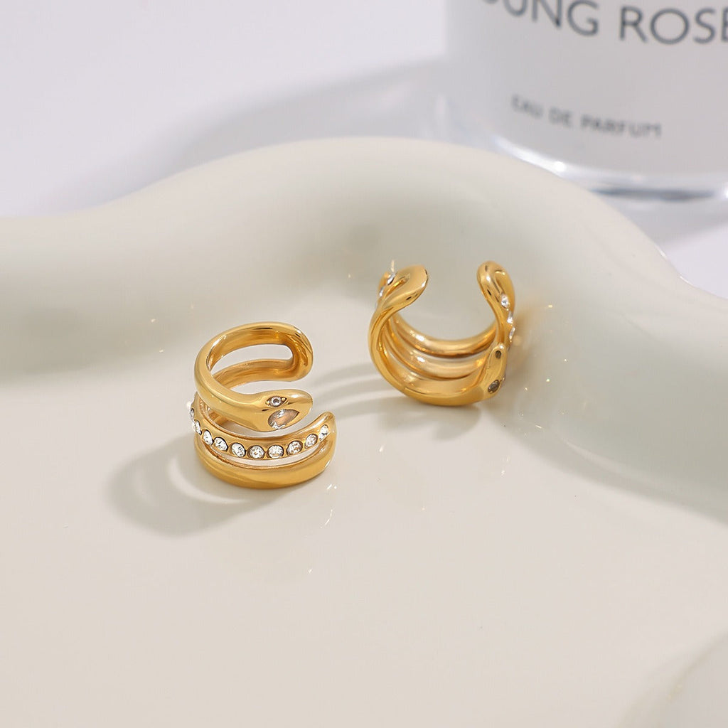 18K gold geometric diamond earrings with exquisite design Vera Lux