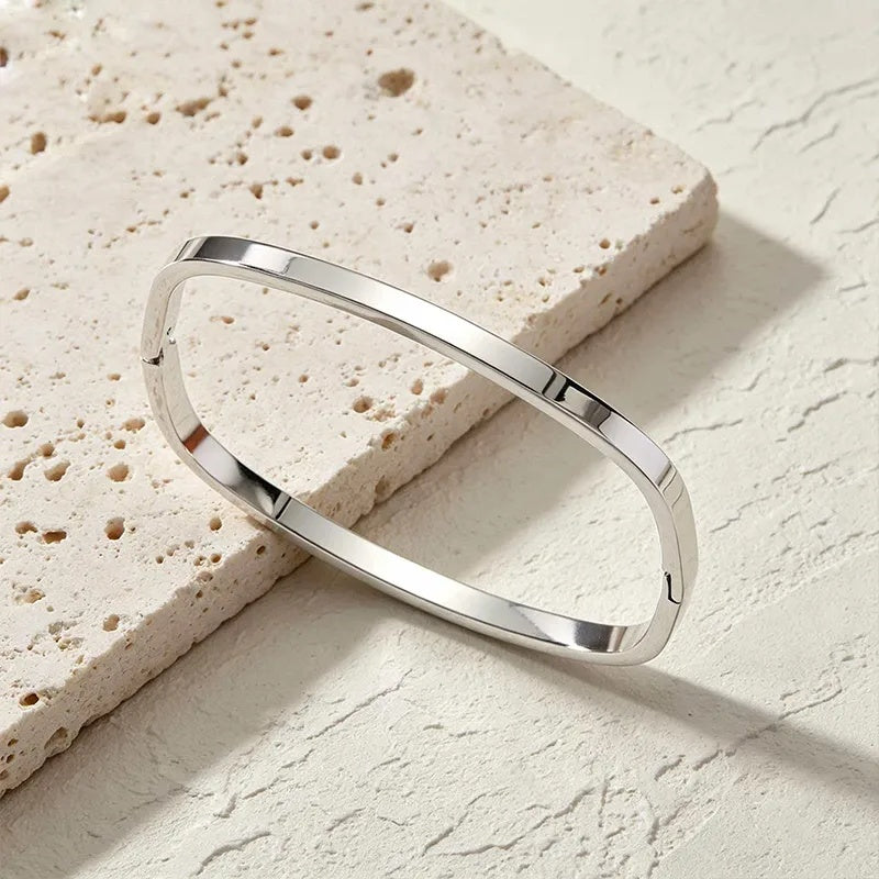 Stainless Steel Minimalist Style Vacuum Plated Bracelet With A Wind-like Finish Vera Lux