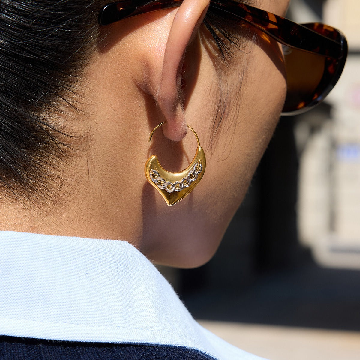 18K gold lightweight luxury heart-shaped earrings Vera Lux