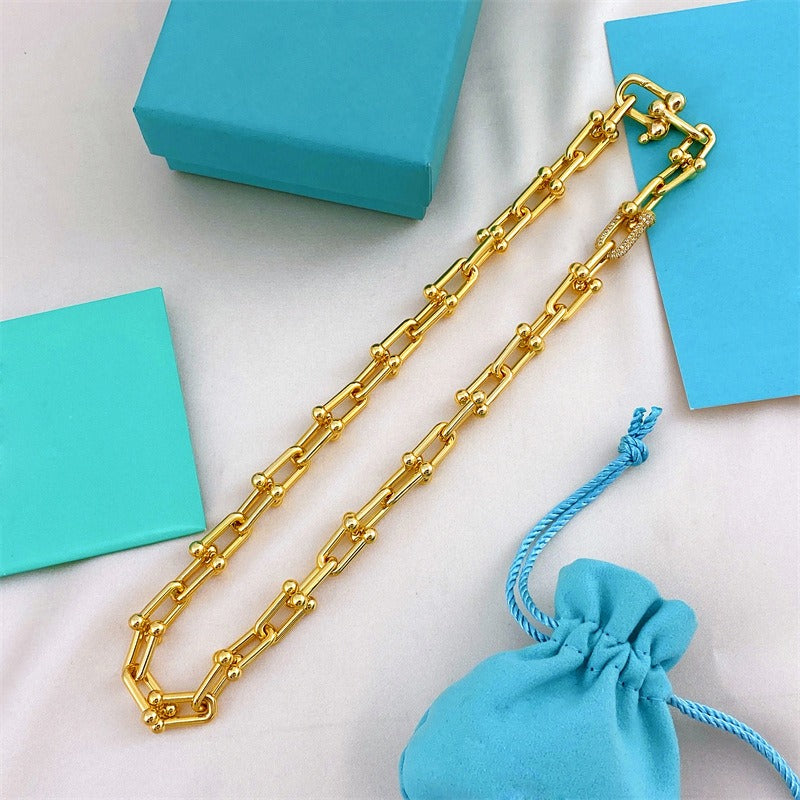 18K Gold T-House U-Shaped Horseshoe Chain Necklace Vera Lux