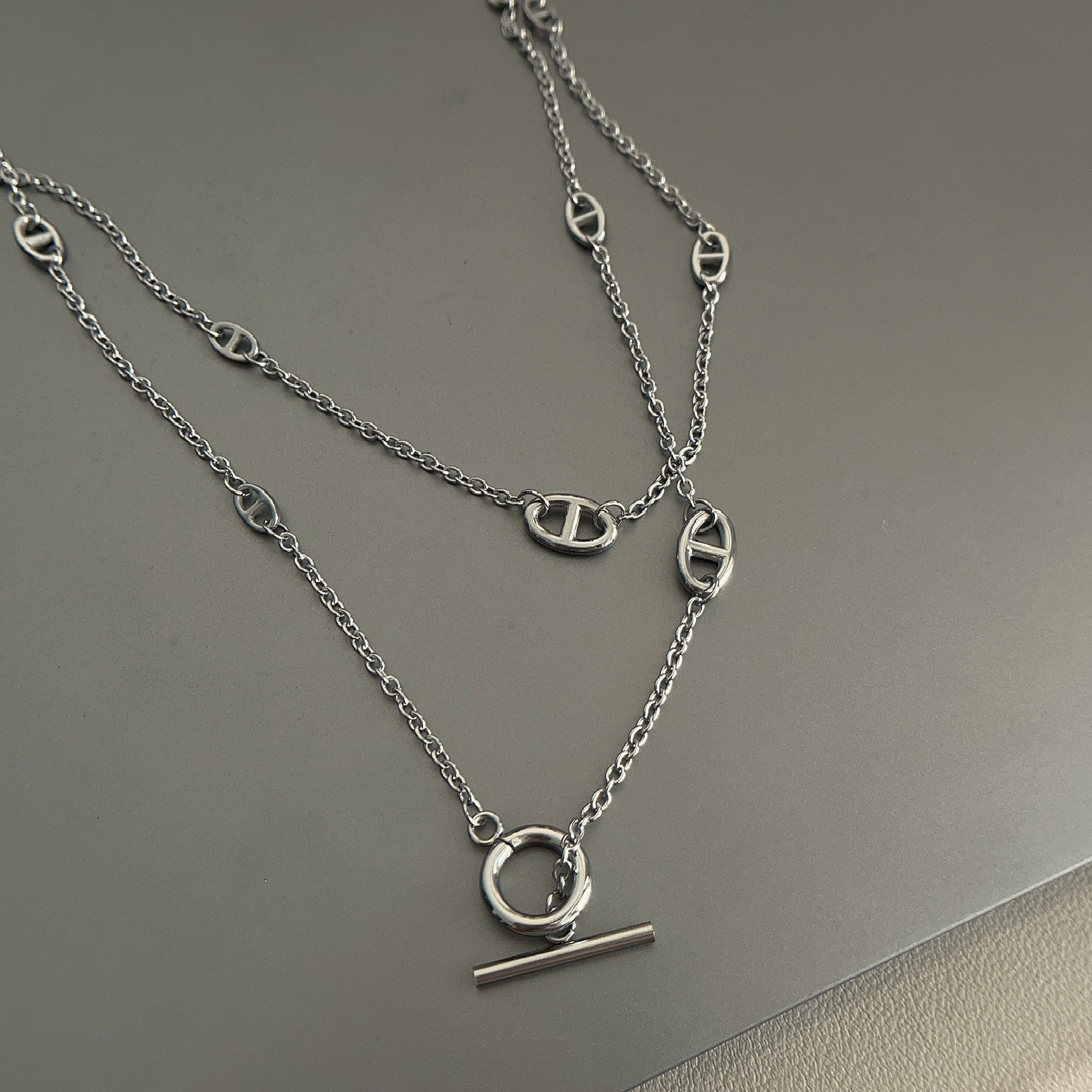 18K gold-plated titanium steel pig nose necklace Vera Lux
