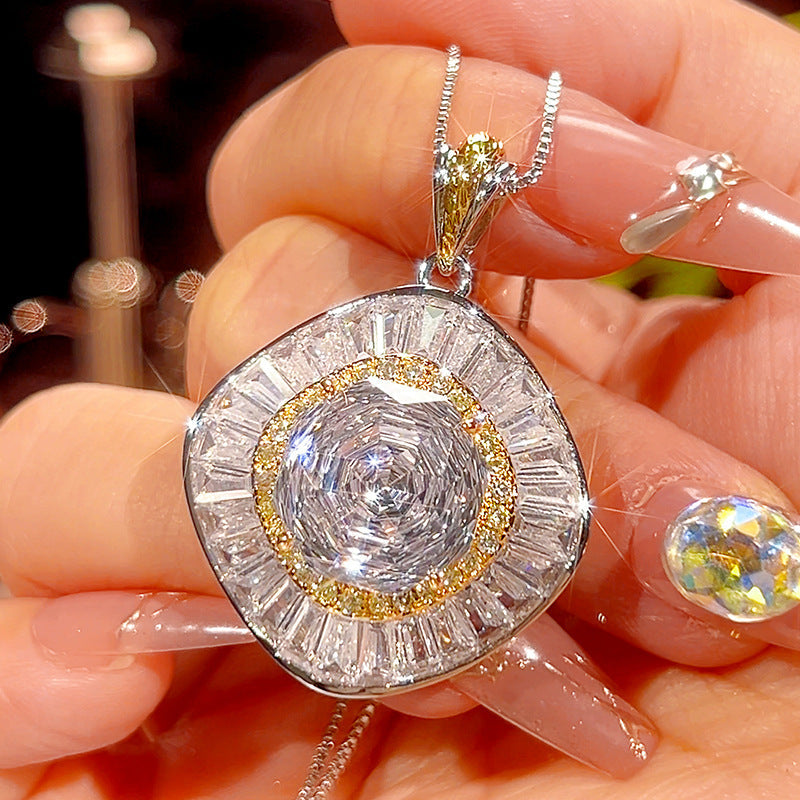 AutumnWinter New Arrival Hua Bi Jewelry Copper Base Gold-Plated Necklace Vera Lux