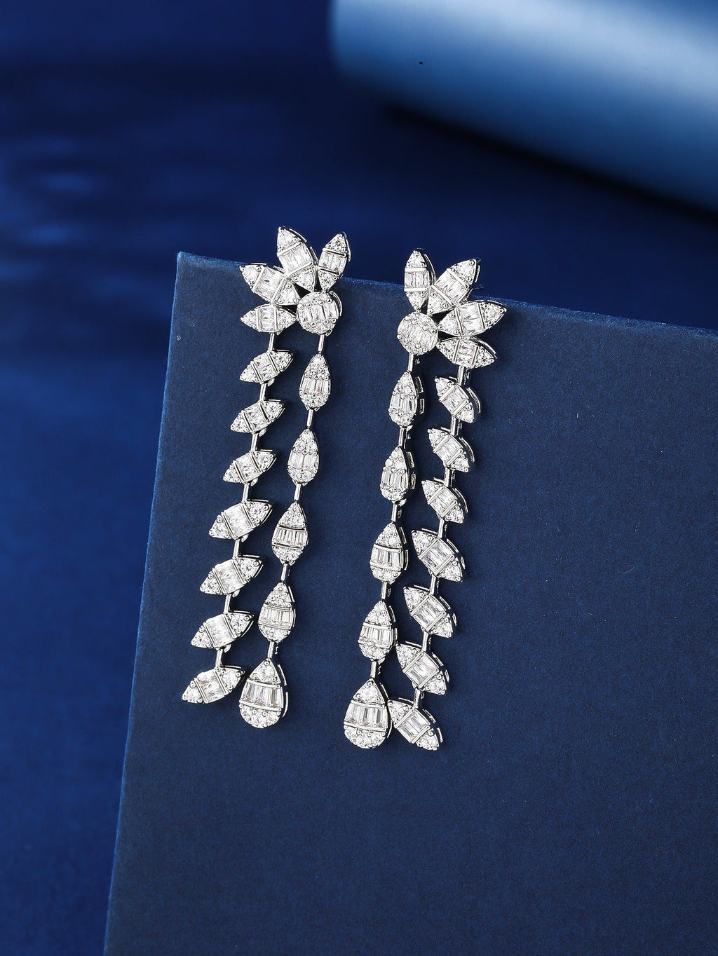 Double chain leaf-shaped earrings with full diamond embellishments Vera Lux