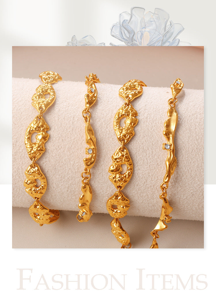 Gold Texture Hollowed-out Hand Accessory With Retro Texture, Niche Design, With Tiny Diamond Inlays, Adjustable Bracelet Vera Lux