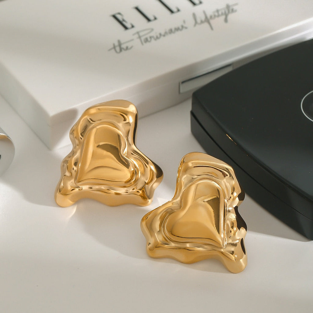 18k gold heart-shaped earrings with exquisite and noble design Vera Lux