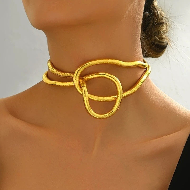 18K Gold Geometric Minimalist Irregular Necklace Vera Lux