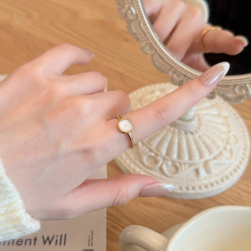 French-style Vintage Natural White Mother-of-Pearl Ring For Women Vera Lux