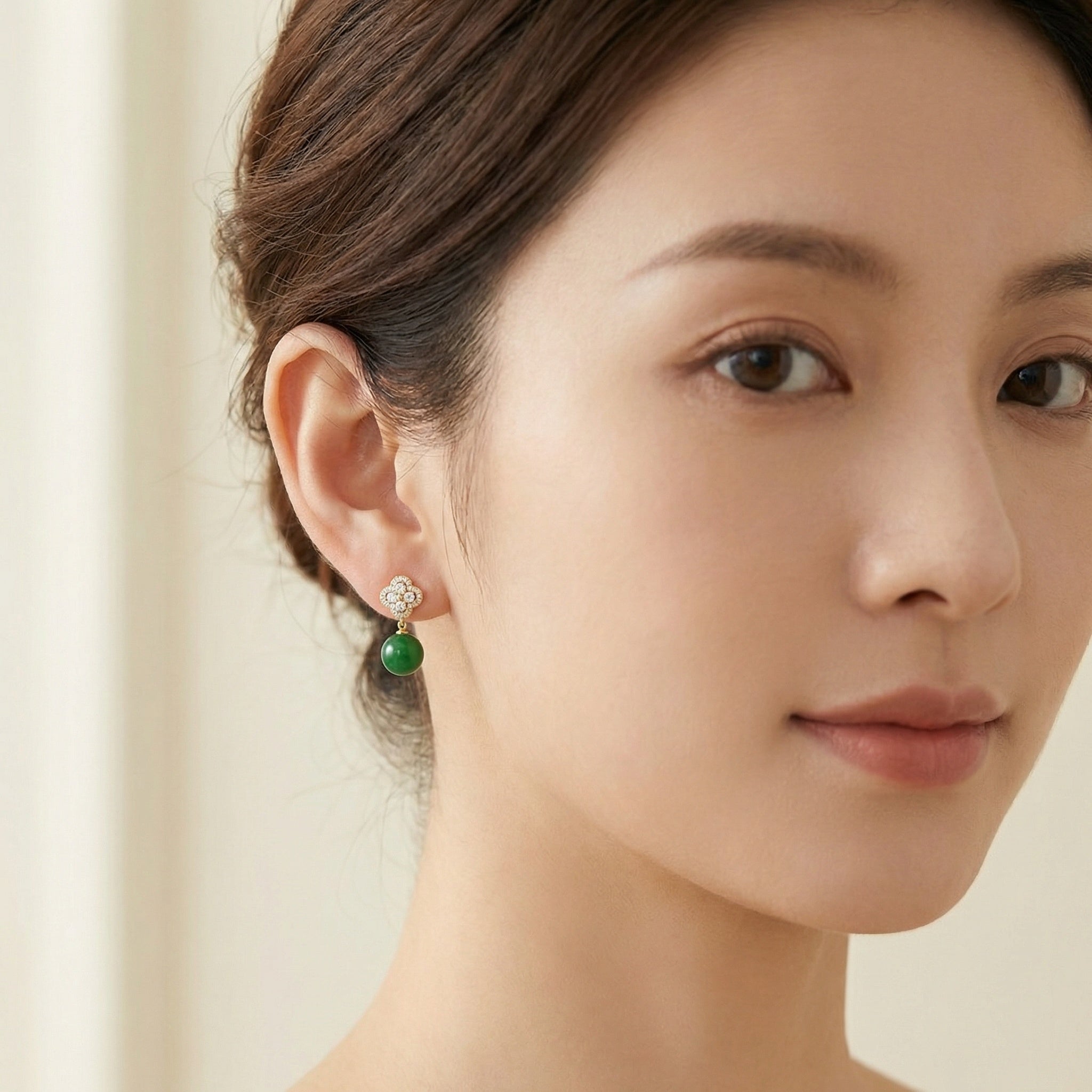 925 Sterling Silver Elegant Clover Motif Earrings with Shimmering Accents and Vibrant Green Drops Vera Lux