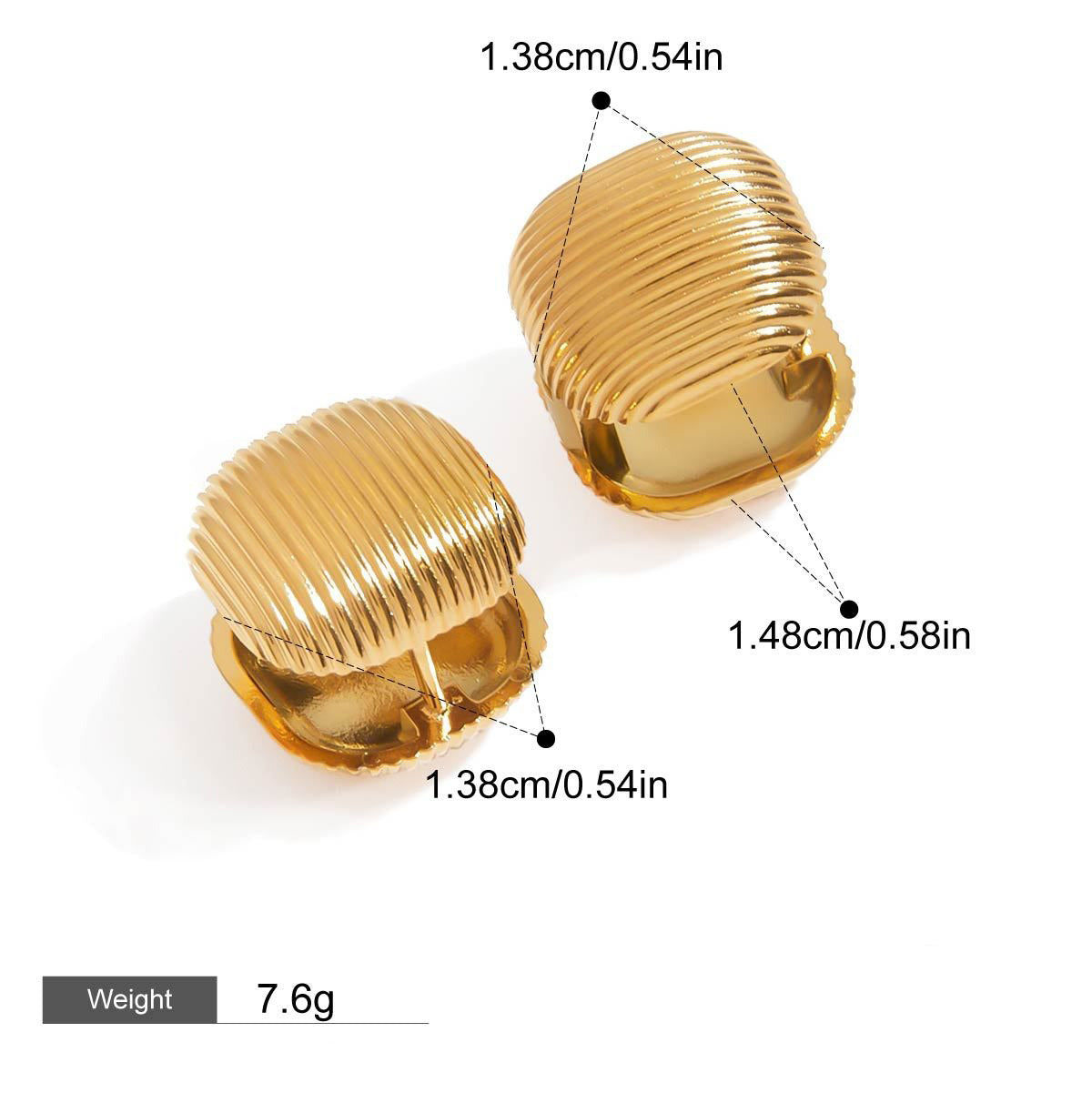 18K gold arc-shaped square with vertical stripes design exquisite and simple earrings Vera Lux