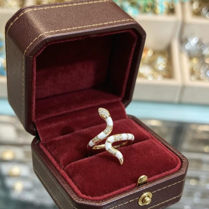 Exaggerated Index-finger Ring For The Year Of The Snake Your Zodiac Year Vera Lux