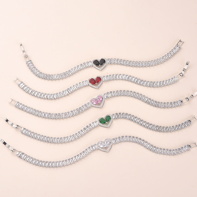 Golden Heart-Shaped Bracelet With Diamonds Light Luxury Handmade Love-Heart Design Vera Lux