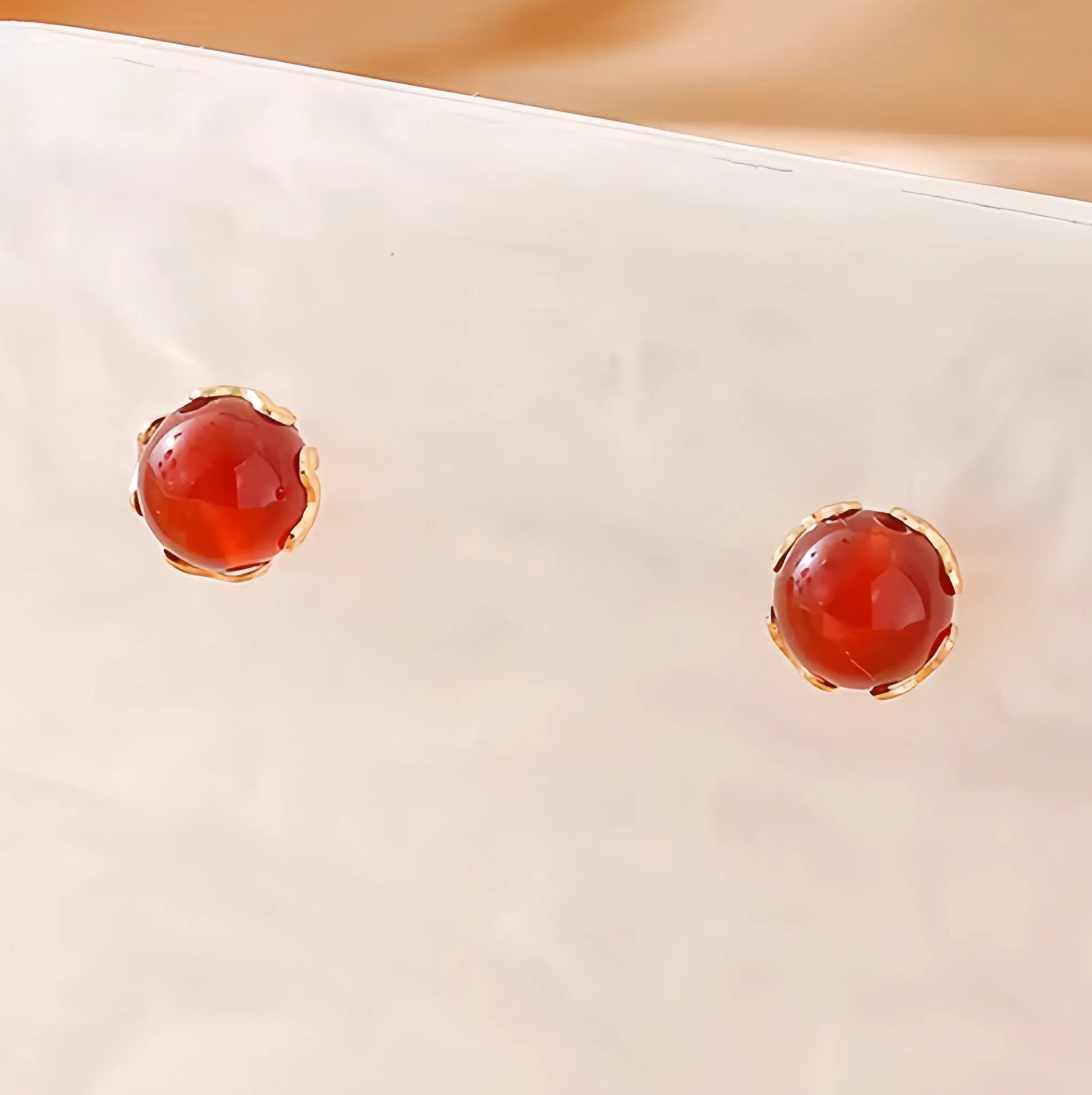 Natural Crystal Womens Pearl Silver-Needle Red Agate Pastoral Style Vera Lux
