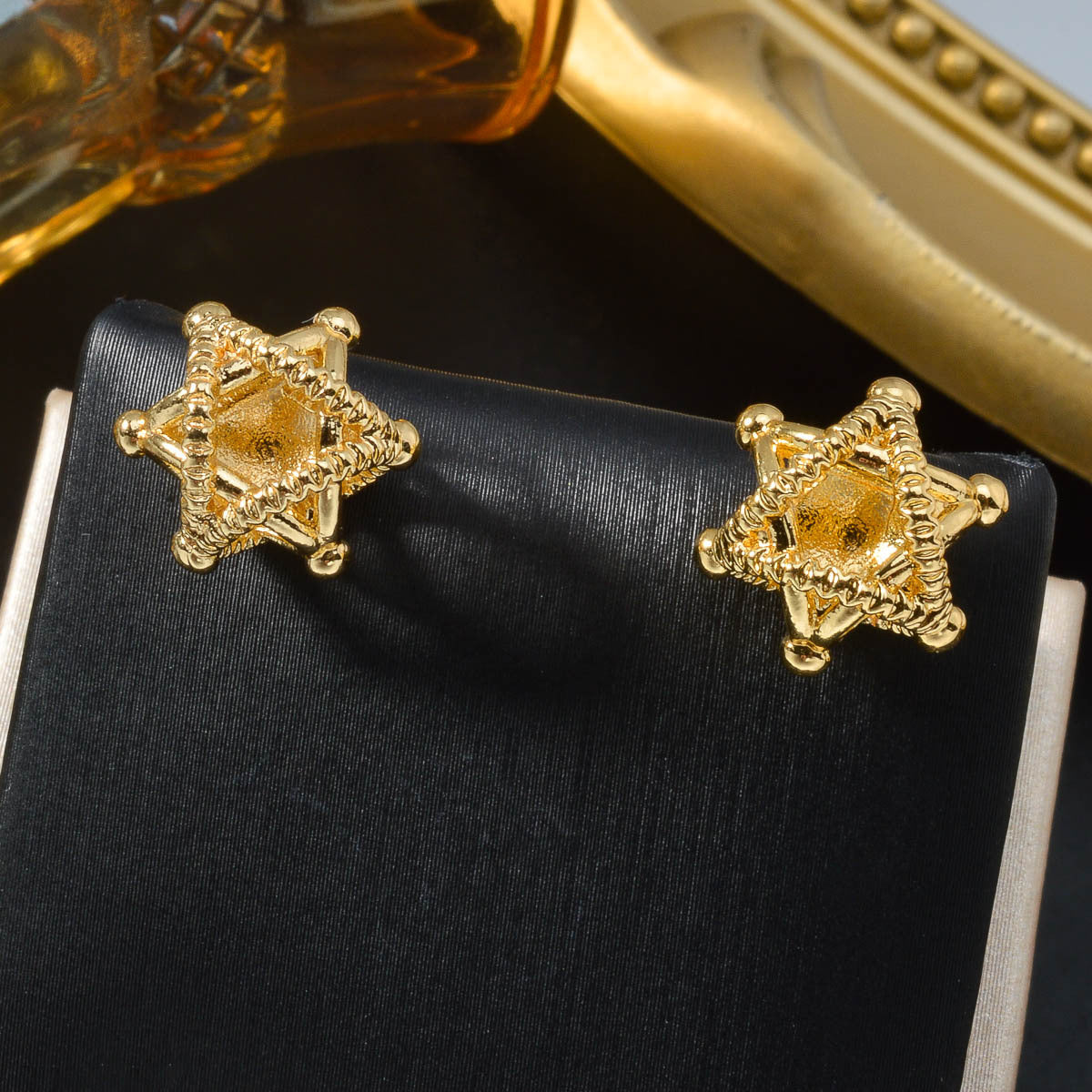 Minimalist Hollow Star Copper-Plated Stud Earrings For Women Vera Lux
