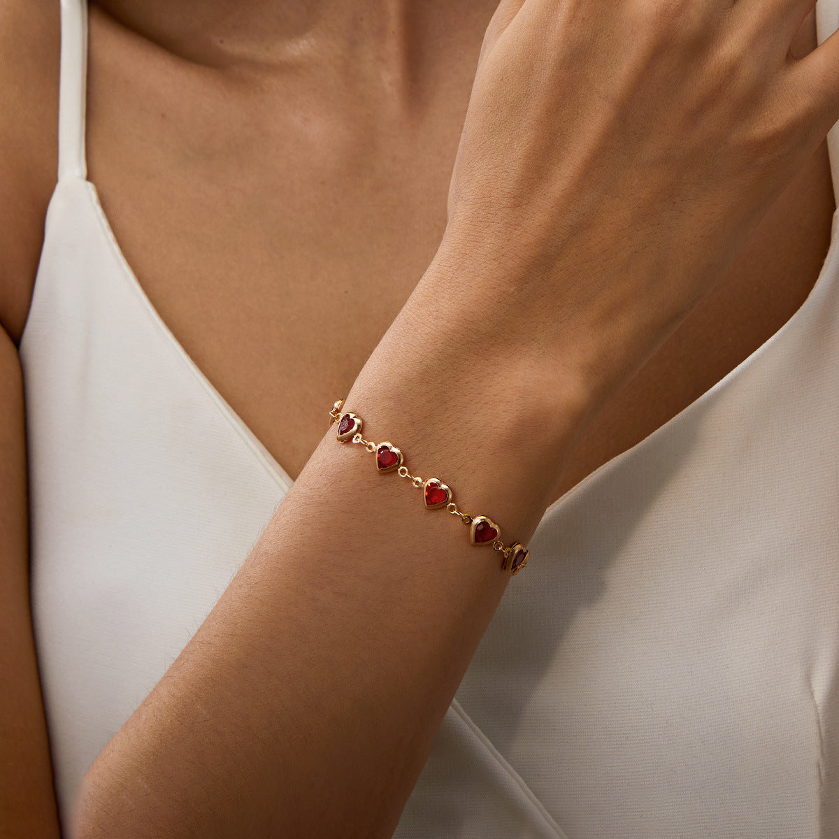 Affectionate Red Diamond Niche Light Luxury All-Match Exquisite Vera Lux