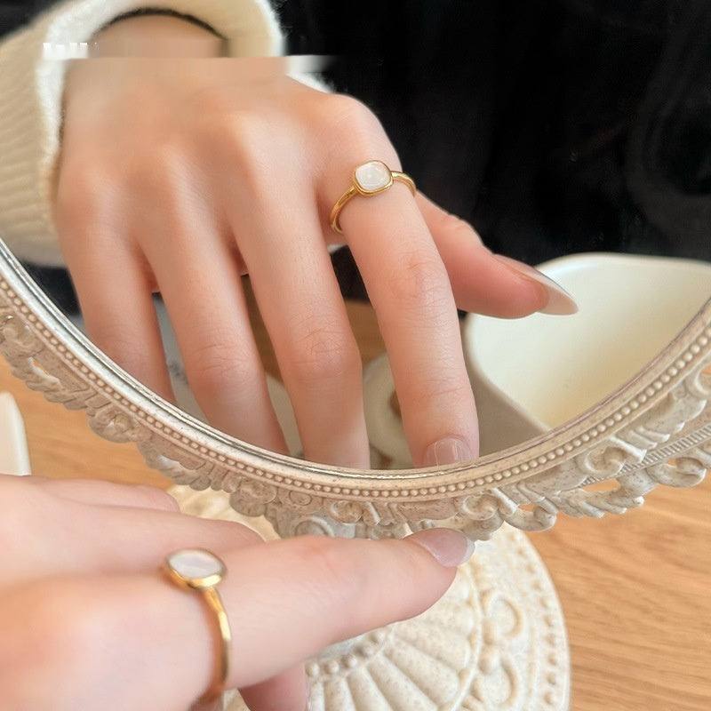 French-style Vintage Natural White Mother-of-Pearl Ring For Women Vera Lux