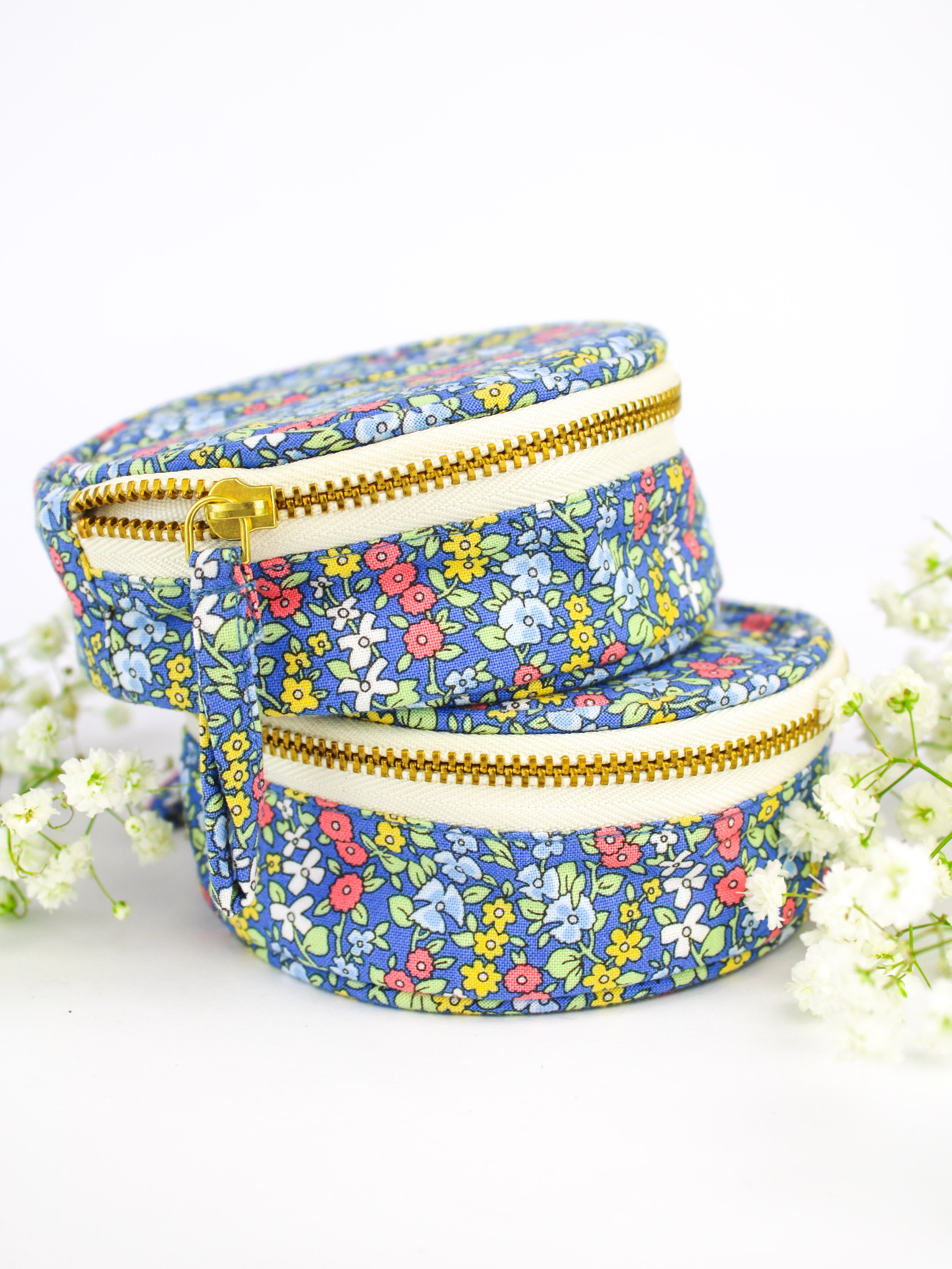 Blue Ditsy Print Jewelry Pouch Ash & Rose