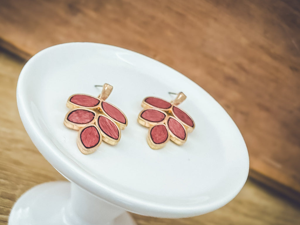 Beautiful Vintage Floral Earrings Rooted Home Goods