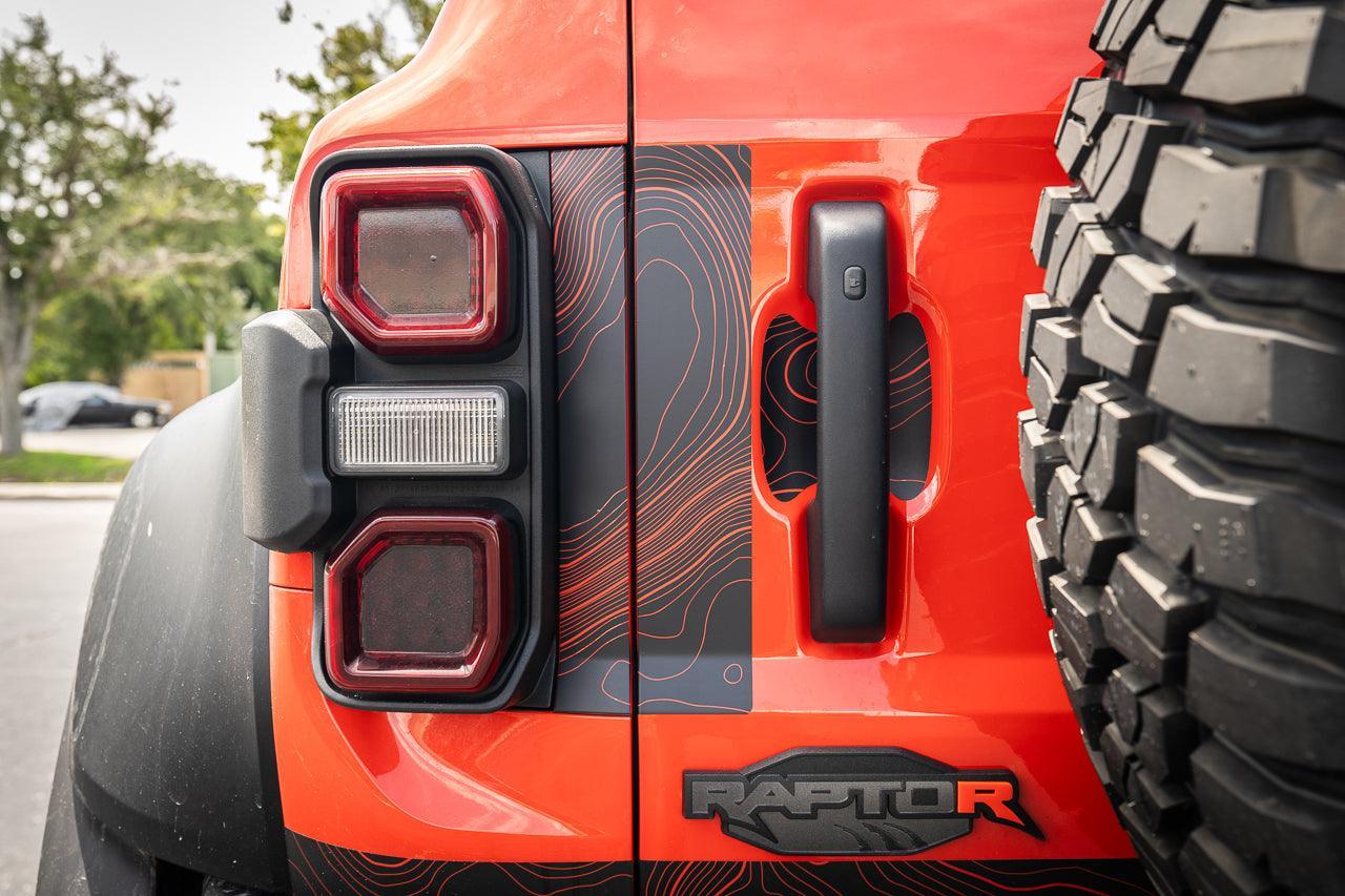 Safari Topo Middle Tailgate Overlays - 2021+ Bronco StickerFab