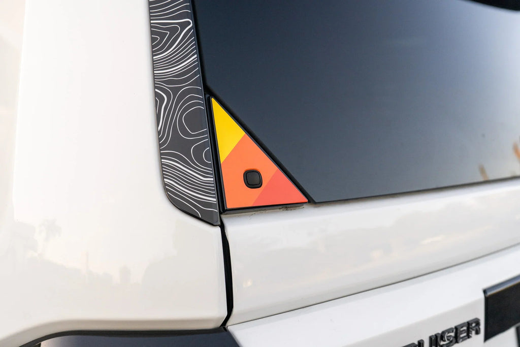 Heritage Rear Glass Button Trim Overlay - 2024+ Land Cruiser / GX 550 StickerFab