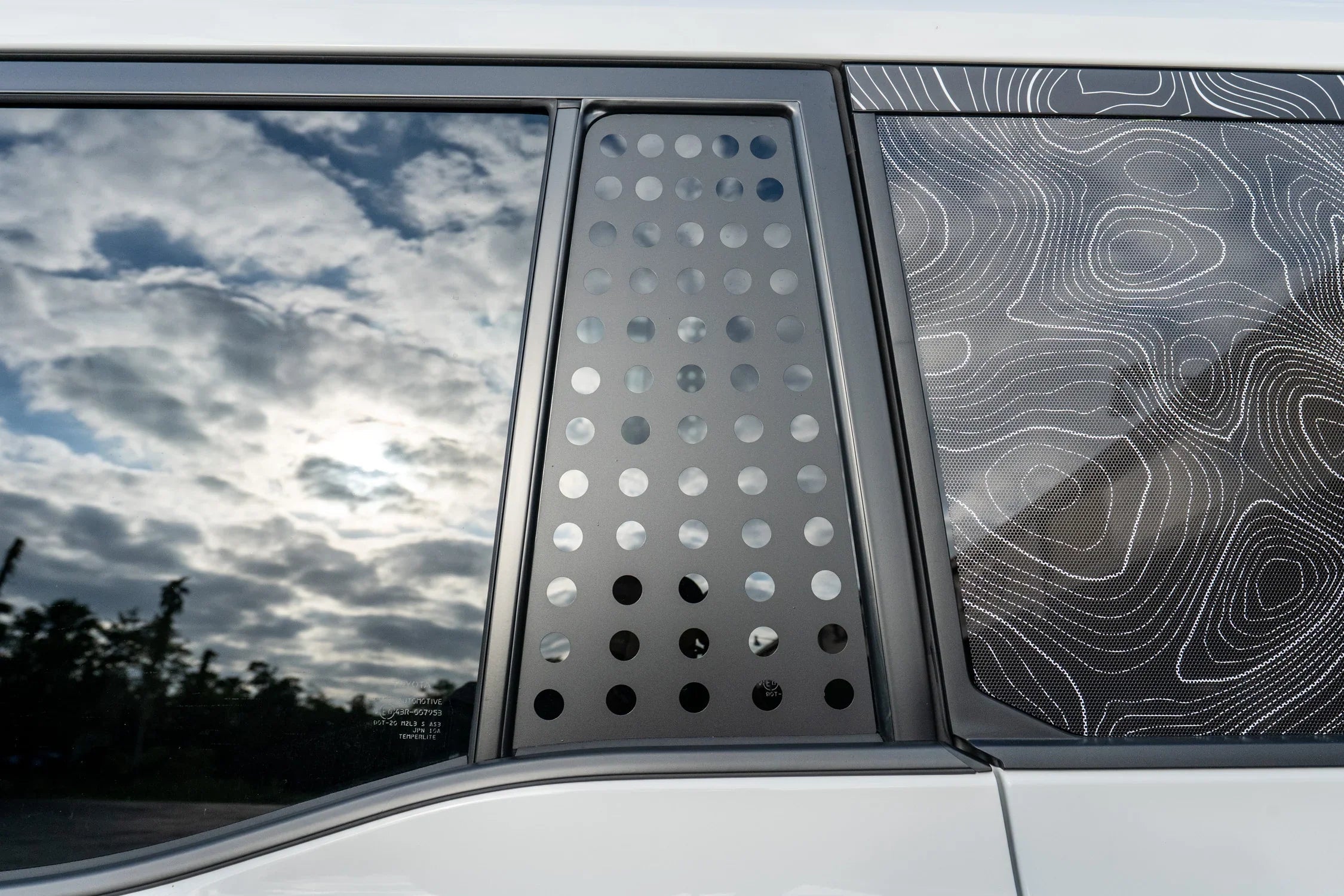 Vent Window Overlay with Holes - 2024+ Land Cruiser / GX 550 StickerFab