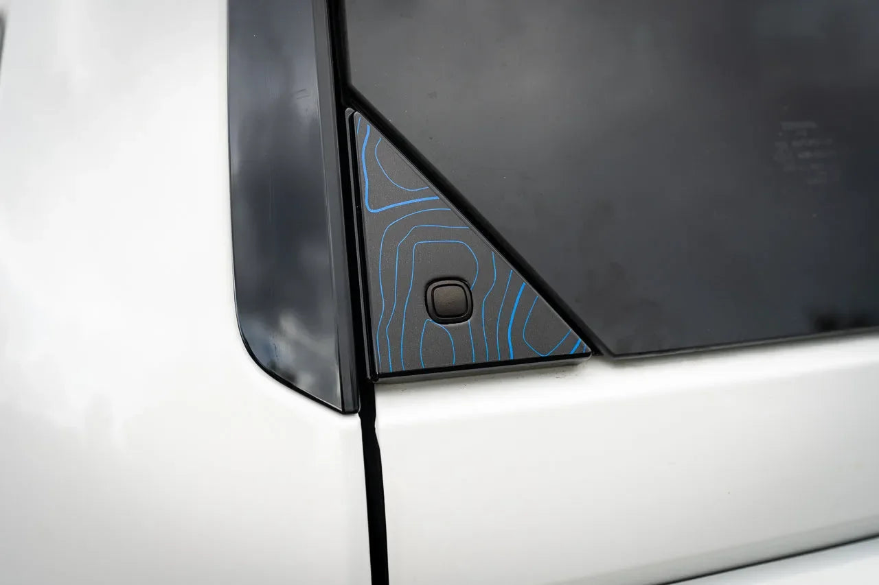 Topo Rear Glass Button Trim Overlay - 2024+ Land Cruiser / GX 550 StickerFab