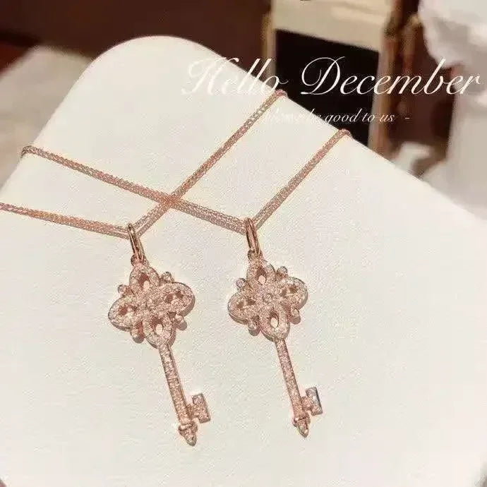 925 Sterling Silver Pave Crystal Vintage Key Pendant 14k Gold Plating Necklace Women Light Luxury Temperament Dress Jewelry Femstylo