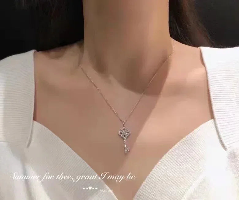 925 Sterling Silver Pave Crystal Vintage Key Pendant 14k Gold Plating Necklace Women Light Luxury Temperament Dress Jewelry Femstylo