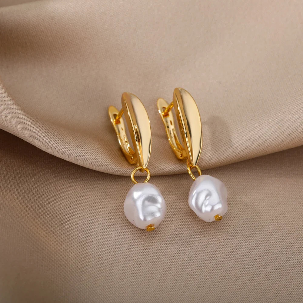Irregular Pearl Earrings For Women Stainless Steel Round Pearl Circle Ear Clip Earring Women Jewelry Gift Mujer Accessories Vera Lux
