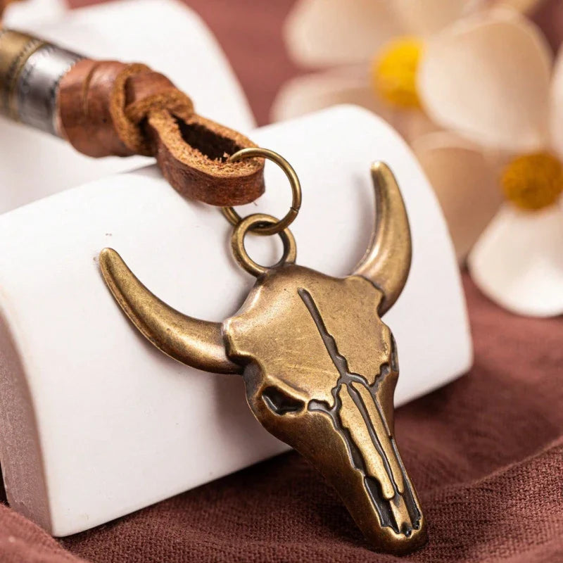1pcs Creative Retro Bull Head Necklace Pendant Western Cowboy Element Bull Head Necklace Men's trendy accessories Vera Lux