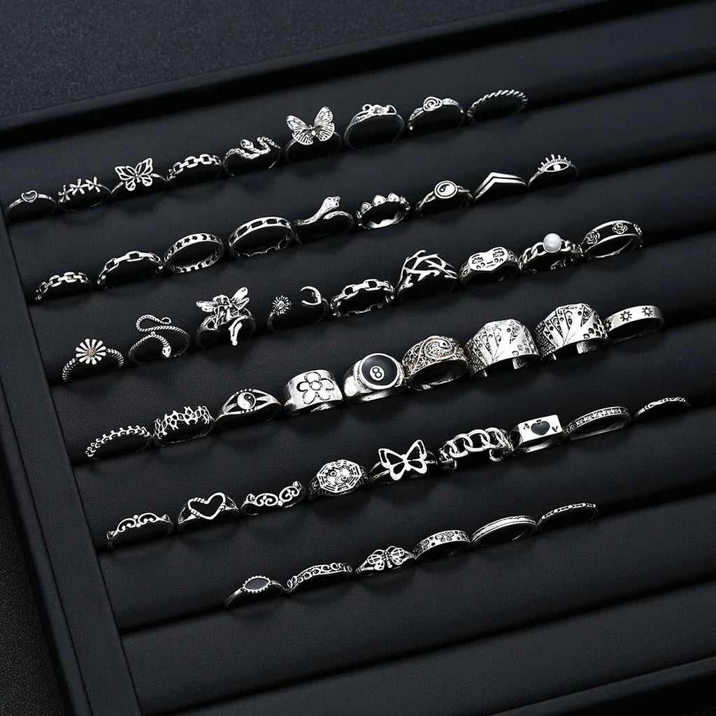 51pcs Gothic Punk Ring Set For Women Men Fashion Butterfly Heart Snake Design Match Ring Daily Wear Halloween Jewelry Gifts New Vera Lux