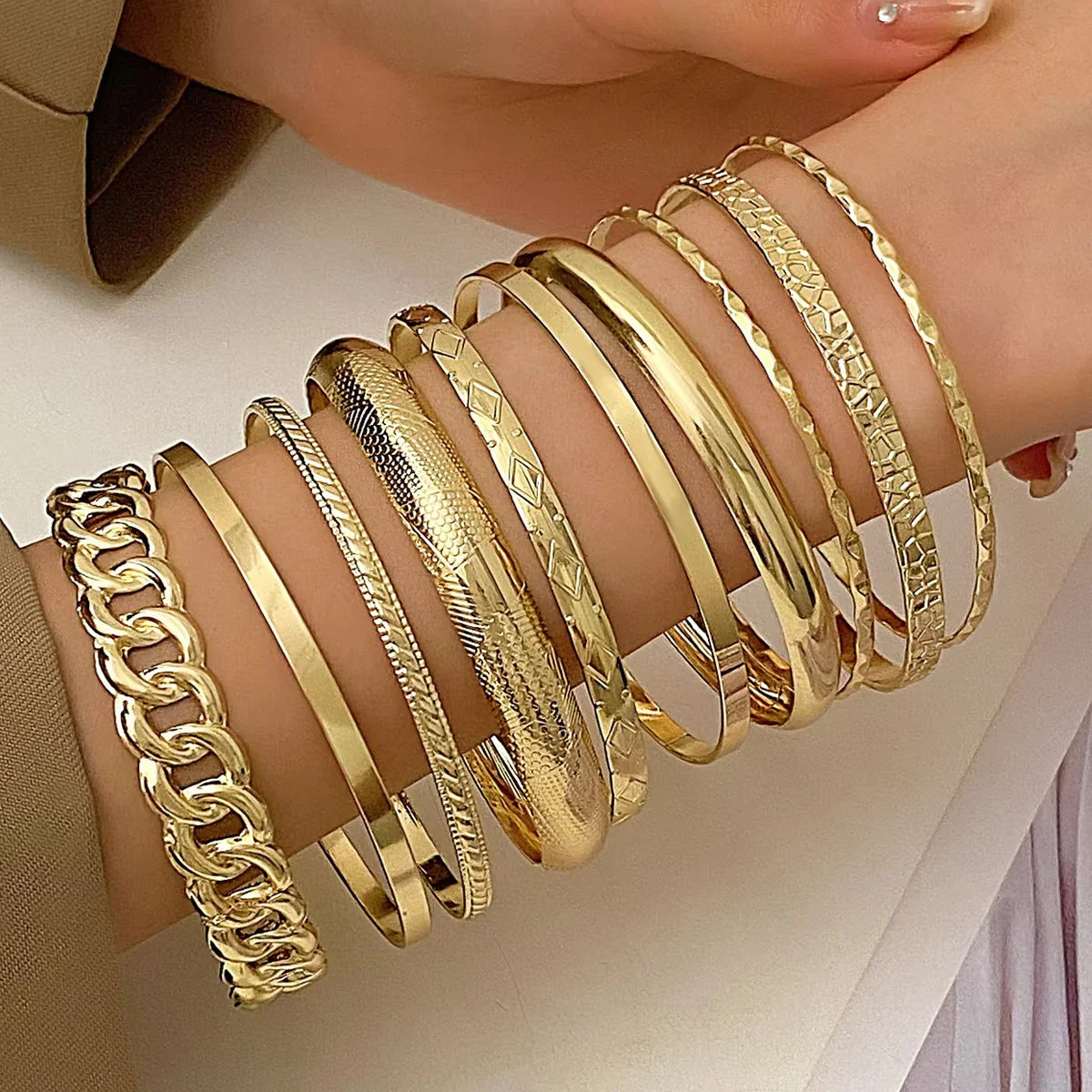 Ten Piece Set Of Stylish Bohemian Folk Retro Wide-Face Gold And Silver Color Wedding Banquet Bracelet Jewelry Vera Lux