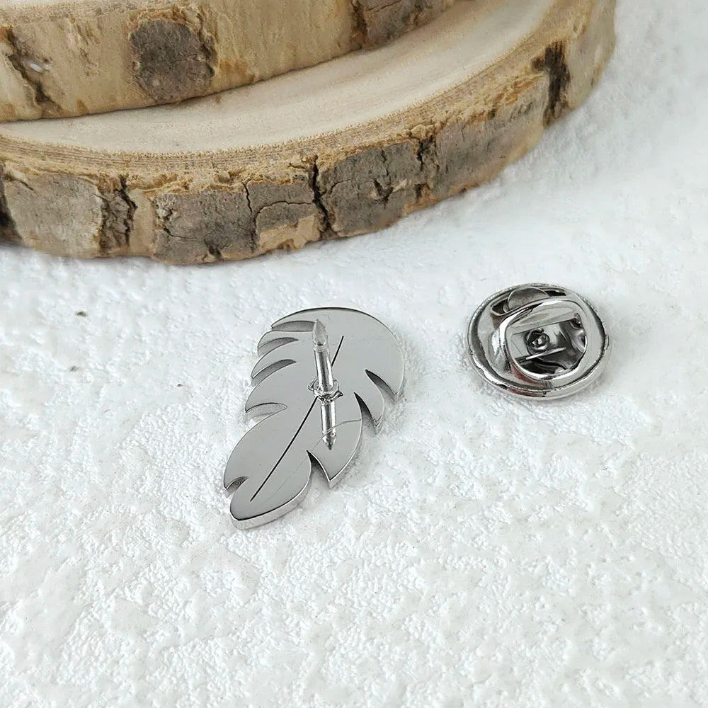 New punk feather hollow stainless steel gold-plated badge, suit lapel pin waterproof black, men's brooch set Vera Lux