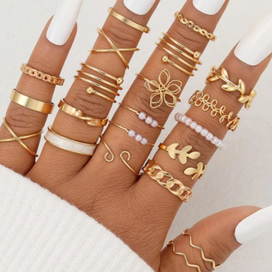 30 PCS Silver Color Geometric Ring Set For Women Vintage Heart Eye Cross Sun And Moon Leaf Charm Finger Ring Female Boho Jewelry Vera Lux
