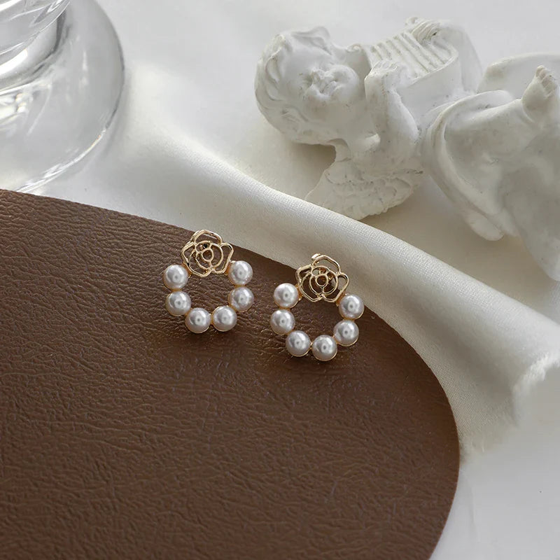 2024 Korean New Simple Temperament Circle Pearl Earrings Fashion Small Versatile Earrings Women's Jewelry Vera Lux