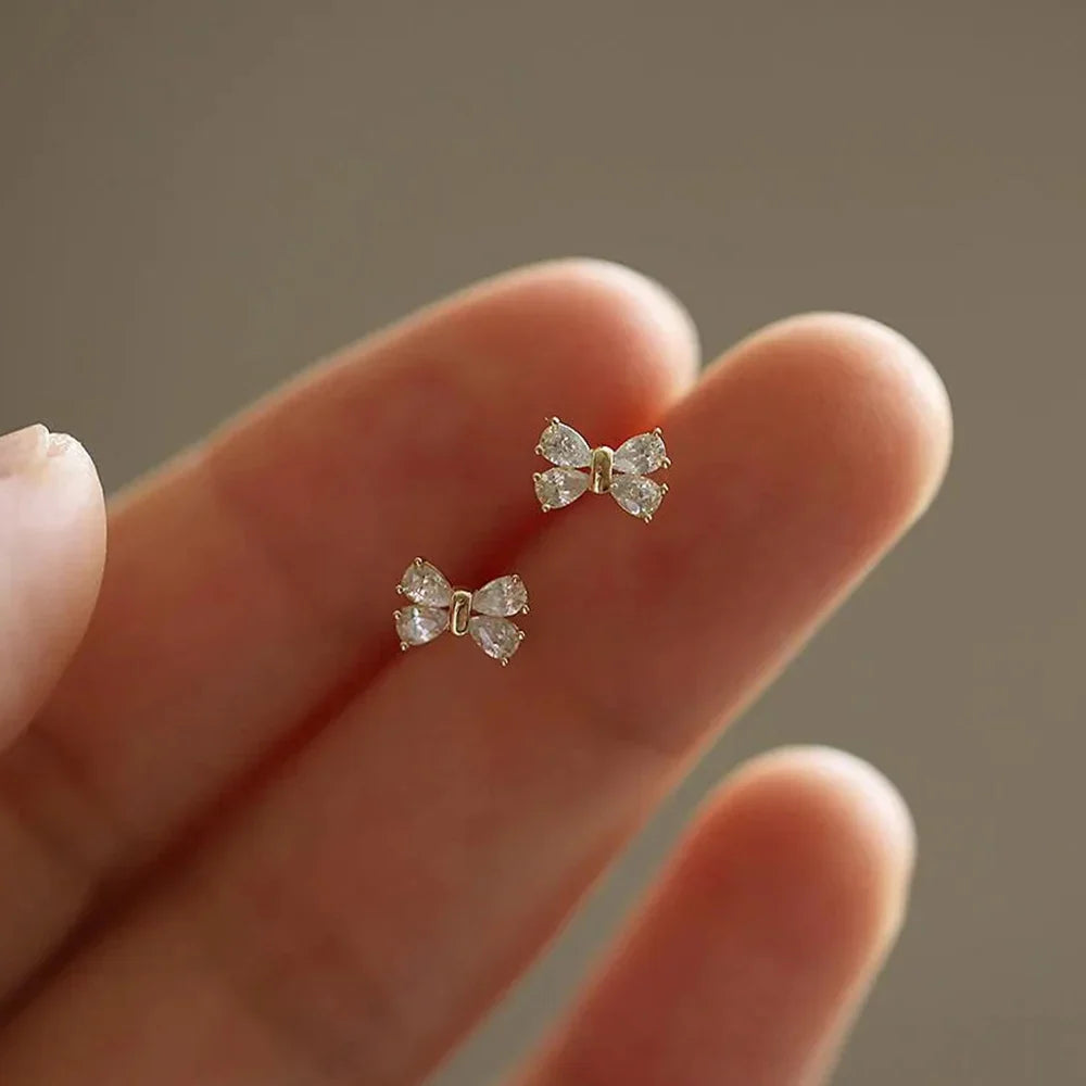Gold Color Metal Bar Round Cubic Zirconia Stone Earrings Stud For Women Bowknot Shape CZ Post Earring Classic Sparkling Earring Vera Lux