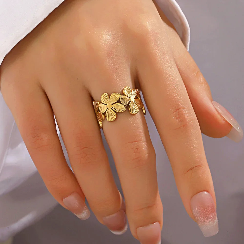 Stainless Steel Flower Adjustable Opening Rings 18k Gold PVD Plated Waterproof Finger Jewelry For Women Wedding Exquisite Gifts Vera Lux