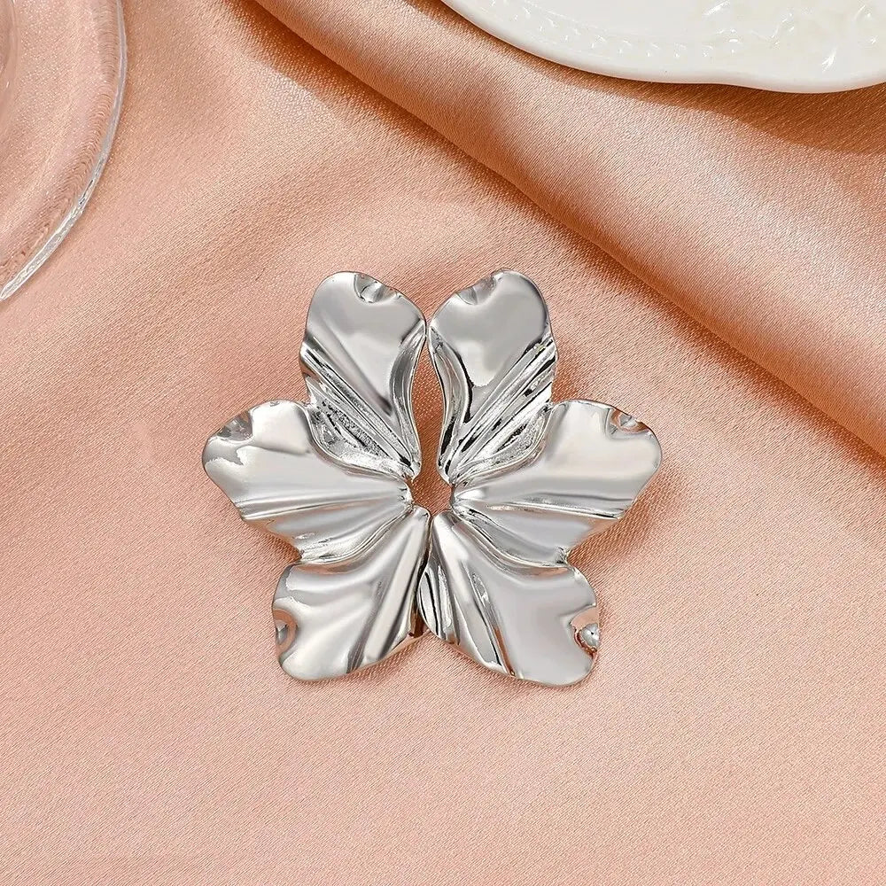 Big Metal Flower Shape Earring Stud For Women Gold Color Exaggerated Irregular Shape Women Post Earrings Silver Color Jewelry Vera Lux