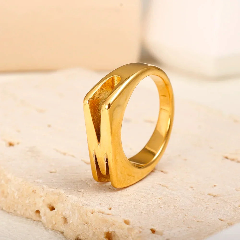 Wholesale High End Waterproof Three-dimensional M Letter Hollow Stainless Steel Finger Ring Trendy for Women Personalize Jewelry Vera Lux