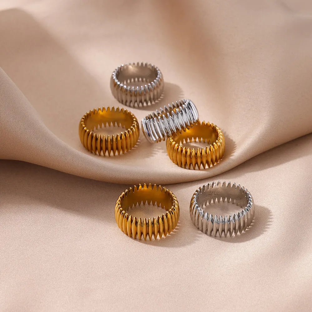Stainless Steel Geometric Stripe Rings for Women Trendy Gold Plated Geometric Finger Ring Punk Christmas Party Jewelry Gift Vera Lux