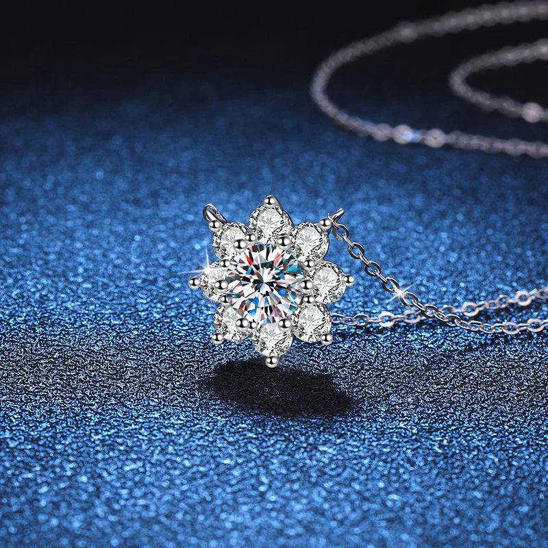 NeeTim 1CT Moissanite Diamond Necklace For Woman Pendant 925 Silver Plated with White Gold Chains Party Bridal Fine Jewelry Gift Vera Lux