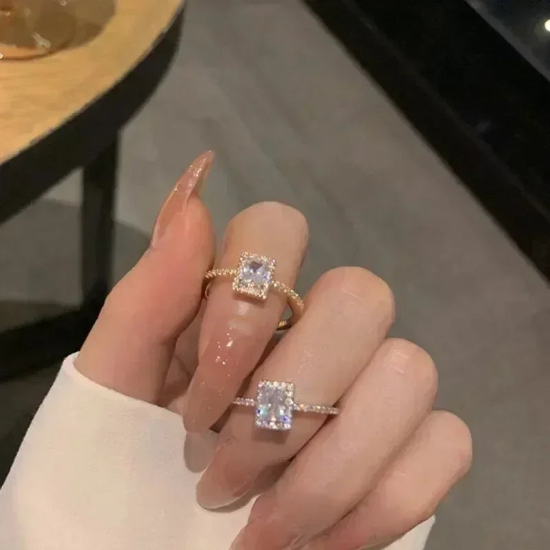 Hot Sales Fashion Retro Zircon Ring Simple Gold Color Acrylic Crystal Ring for Women Trendy Jewelry Accessories Adjustable Ring Femstylo