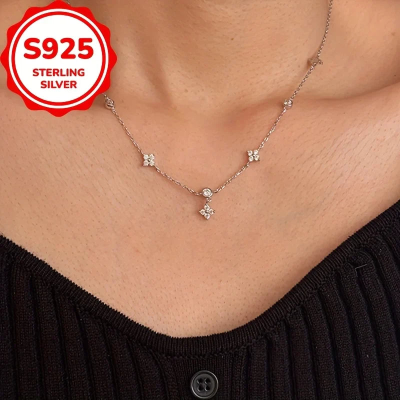 A S925 silver lucky four-leaf clover necklace, fashionable and elegant, perfect for Valentine's Day jewelry gifts Vera Lux