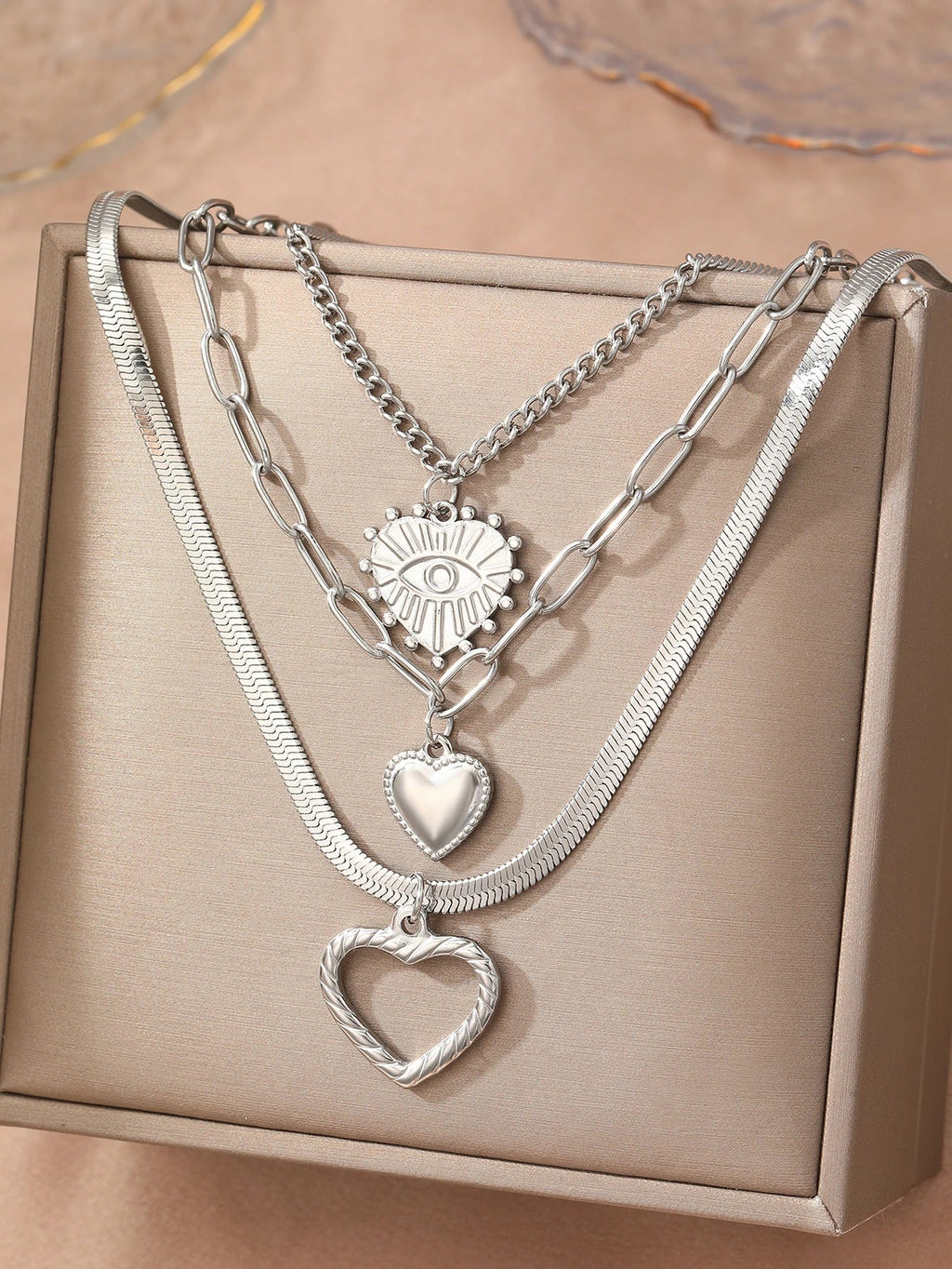 Stainless Steel Necklace Vintage Noble Texture Unique Heart Pendant Multi-style Chain Fine Necklace For Women Jewelry Party Wear Vera Lux