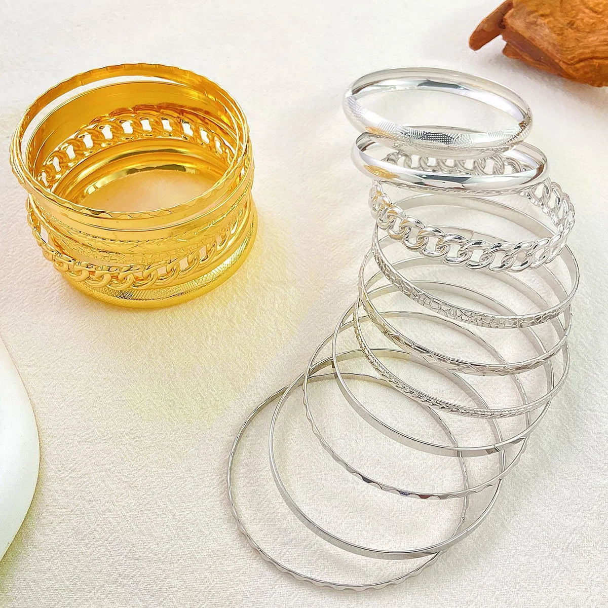 Ten Piece Set Of Stylish Bohemian Folk Retro Wide-Face Gold And Silver Color Wedding Banquet Bracelet Jewelry Vera Lux