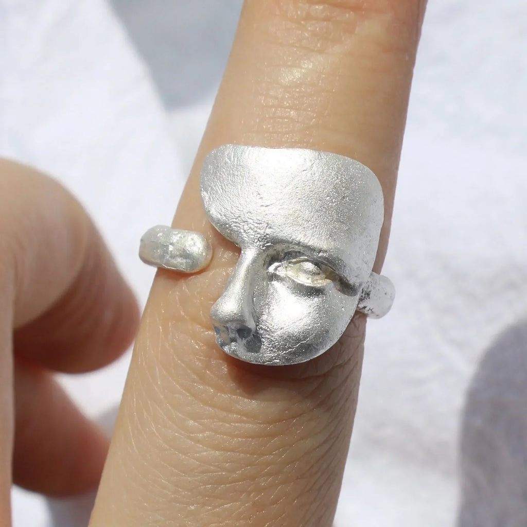 LATS New Creative Mystical Masked Face Open Rings for Women Men Goth Style Personality Mask Finger Jewelry Gift Wholesale Vera Lux