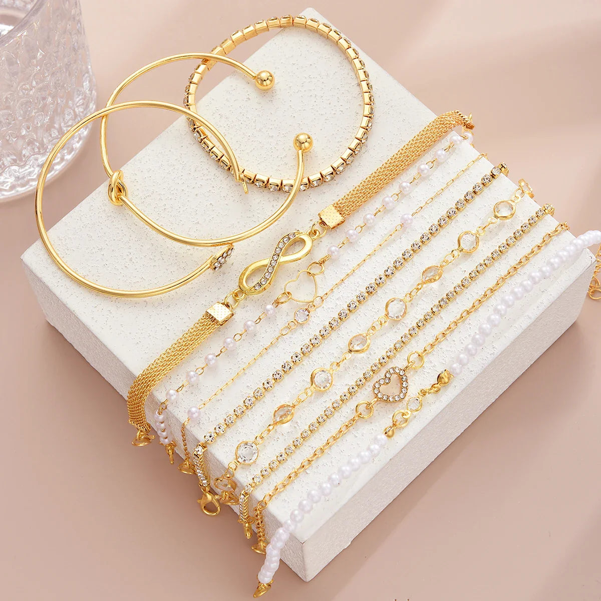 11 Pcs Boho Pearl Crystal Heart Infinity Sign Bracelets for Women Vintage Elegant Gold Color Bracelets Sets New Vacation Jewelry Vera Lux