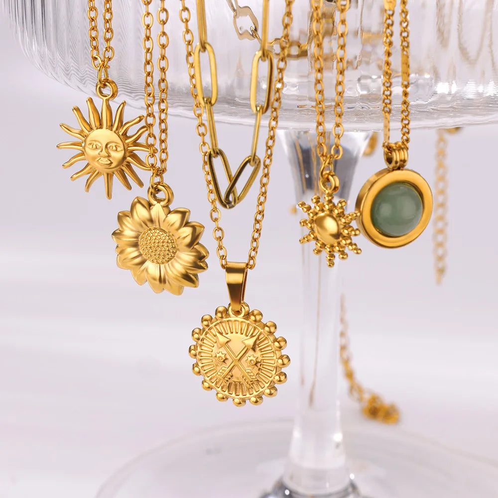 Stainless Steel Sun Sunflower Pendant Necklace For Women Gold Color Round Charm Clavicle Chain Necklaces Fashion Jewelry Gift Vera Lux