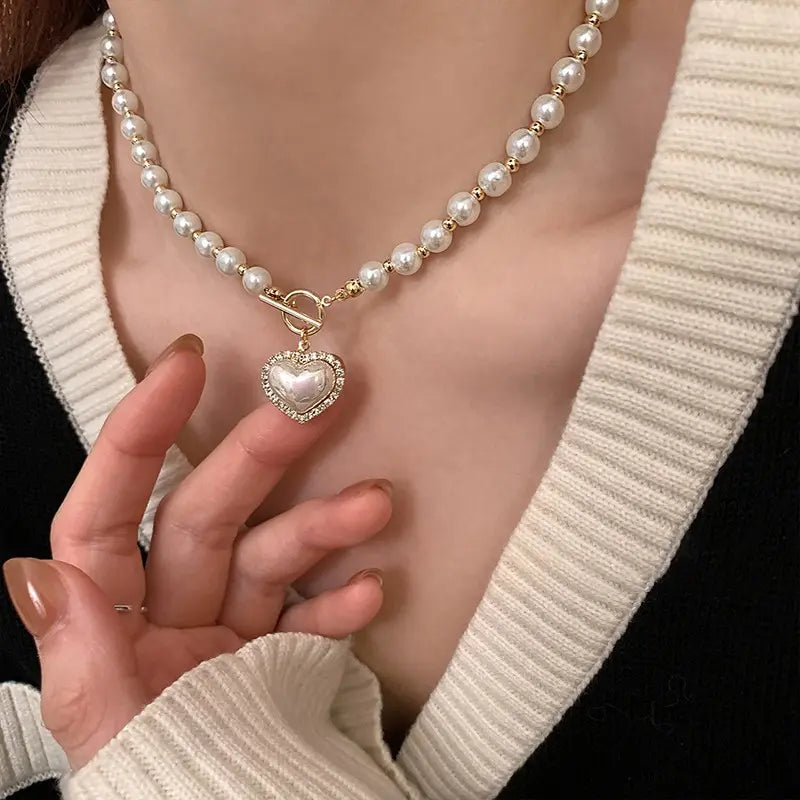 Elegant Pearl Necklace For Women Heart Pendant Necklaces Luxury Imitation Pearls Chain Necklaces Korean Jewelry Girls Gifts Vera Lux